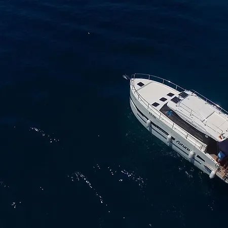 Hotel na wodzie Thea - Magic Point *